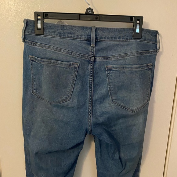 Old Navy Jeans (Two Tones Light Denim 8 Tall/Long) - Picture 6 of 7